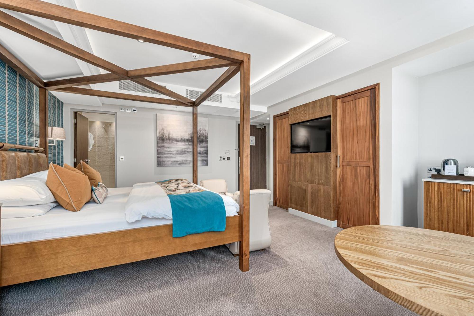Hotel At Ribby Hall Village 4*
